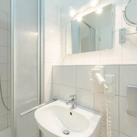 Moderne Mit Balkon Strandnah Im Seepark Apartment *